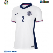 Camisa de Futebol Inglaterra Kyle Walker #2 Equipamento Principal Mulheres Europeu 2024 Manga Curta